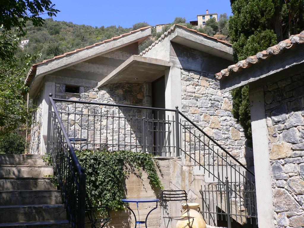 Studios Kyparissi&Spa Tirós Esterno foto